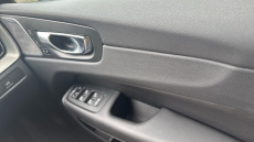 Volvo XC60 2.0 B5P Ultra Black Edition 5dr AWD Geartronic Petrol Estate